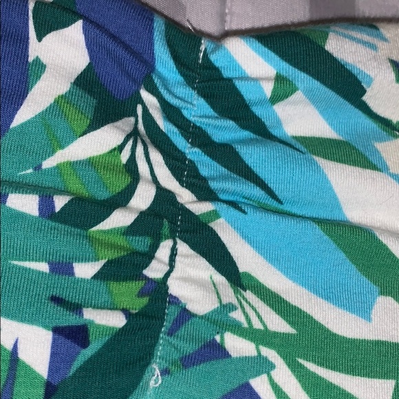 Express patterned tube top - Picture 2 of 4